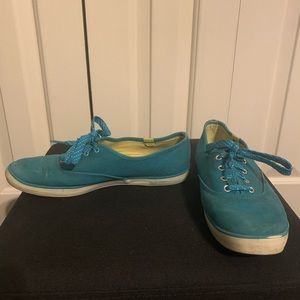 Teal Keds
